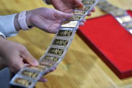 Chia buồn với những người mua vàng bằng tiền mặt